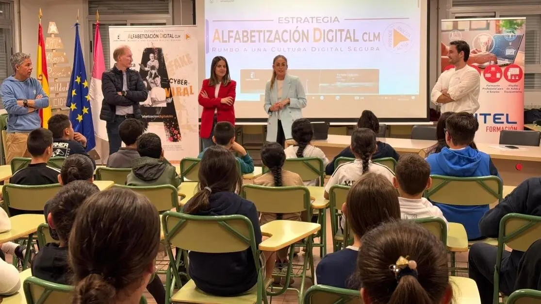 Cerca de 3.700 alumnos participan en 80 talleres de ciberseguridad en Castilla-La Mancha