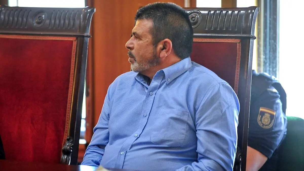 El acusado de matar a tiros, en 2023, a dos personas en el barrio de La Estrella, en Albacete, durante el juicio que se sigue contra él en Audiencia Provincial - EFE/Manu