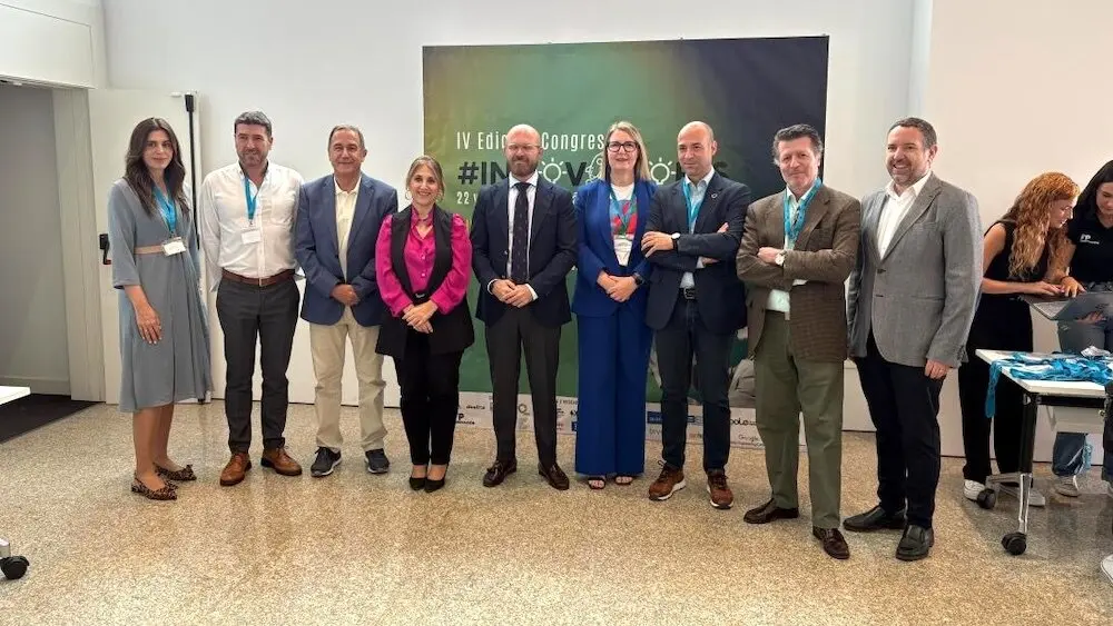 Centros de Castilla-La Mancha muestran proyectos de innovación en el congreso Innovaprofes