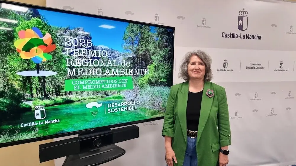 La consejera de Desarrollo Sostenible, Mercedes Gómez, ha informado en rueda de prensa de los galardonados en el ‘Premio regional de Medio Ambiente 2025’