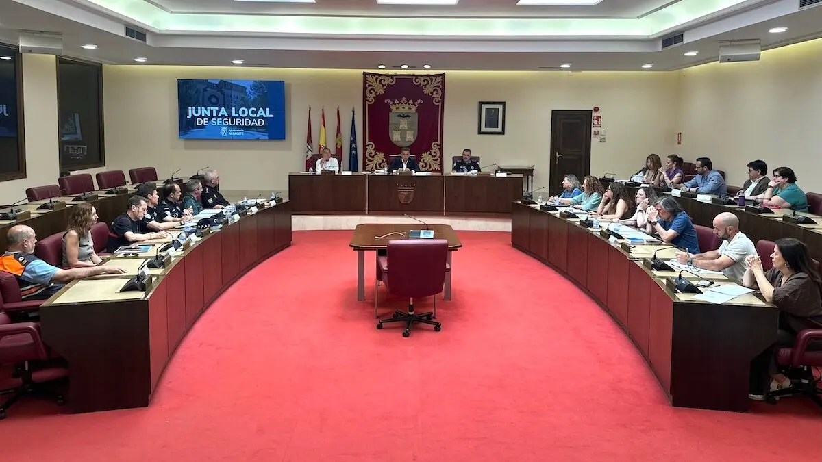 Albacete llama a la colaboración institucional para afrontar el reto de los asentamientos