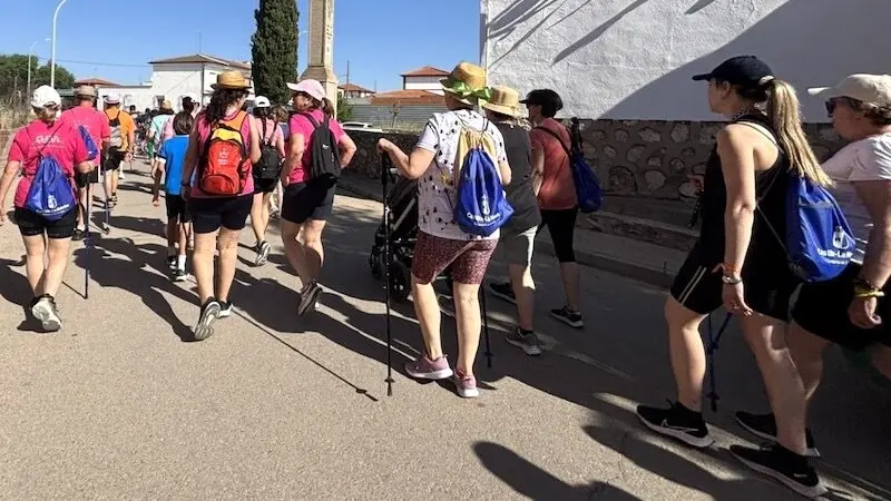 Más de 300 personas participan en tres rutas del programa de Castilla-La Mancha '7000pasosX'