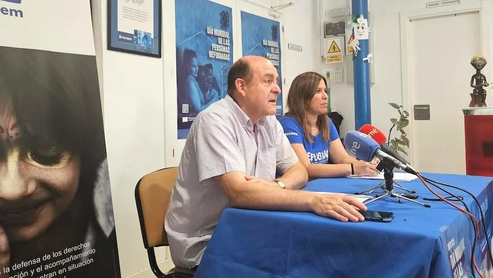 El responsable de Accem en Castilla-La Mancha, Braulio Carlés, en rueda de prensa