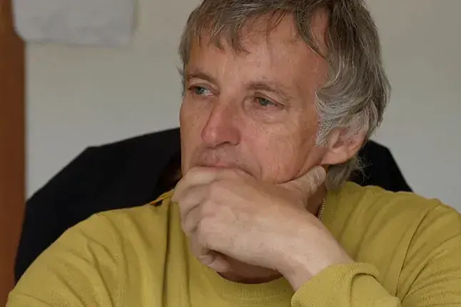 “A mi niño le cayó una viga y le mató en el acto". Jesús Calleja roto ante la trágica perdida