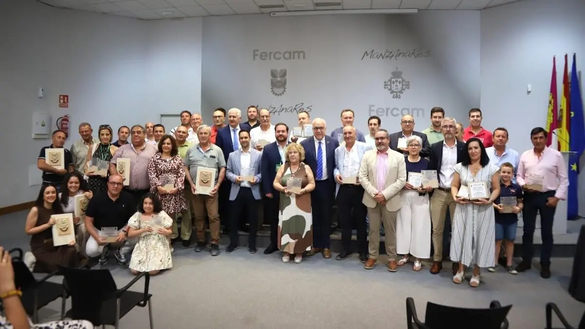 El director general de Desarrollo Rural, José Juan Fernández Zarco, participó en la entrega de los premios que otorga la Feria Nacional del Campo de Manzanares (FERCAM)