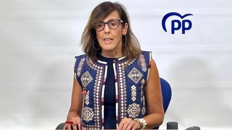 La diputada regional del PP de Castilla-La Mancha, María Gil, en rueda de prensa