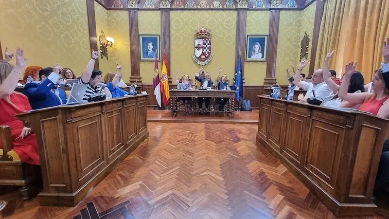 En la imagen un instante del Pleno del Ayuntamiento de Valdepeñas (Ciudad Real)