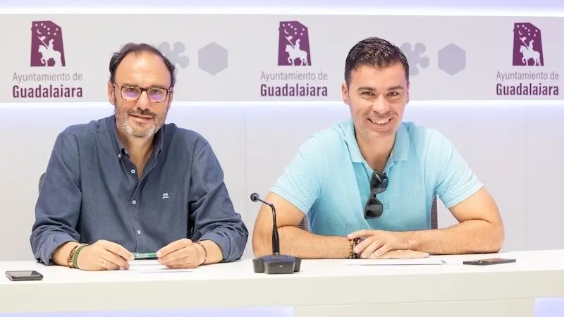 Los concejales Roberto Narro y David García, han realizado balance en rueda de prensa de los Consejos de Barrio