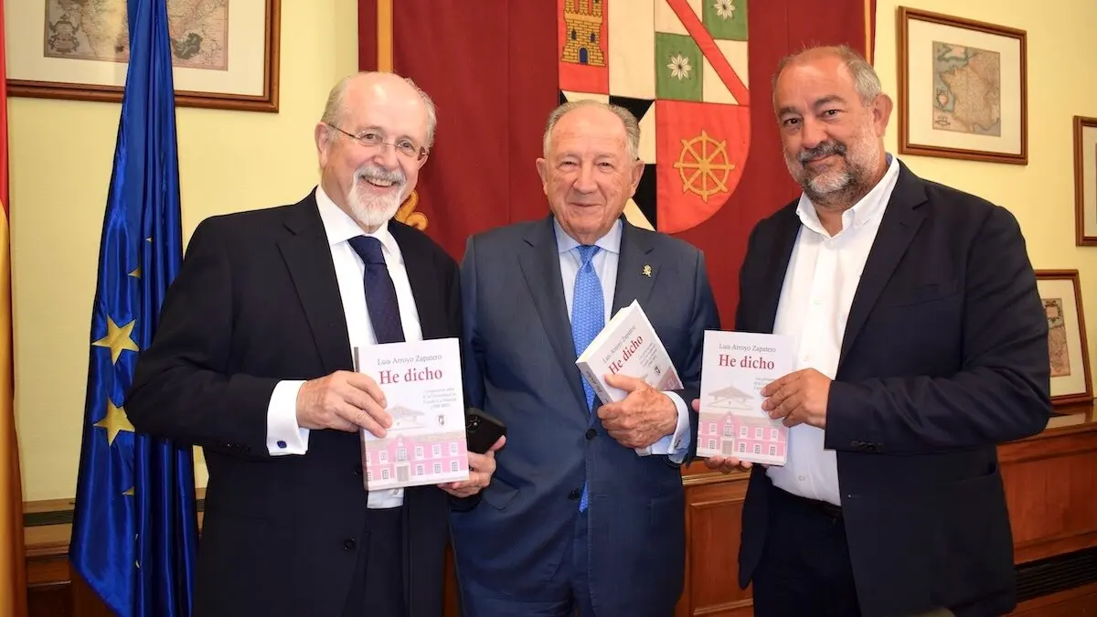 El profesor emérito y rector honorario de la UCLM, Luis Arroyo, presenta en el Consejo Social su libro “He dicho”