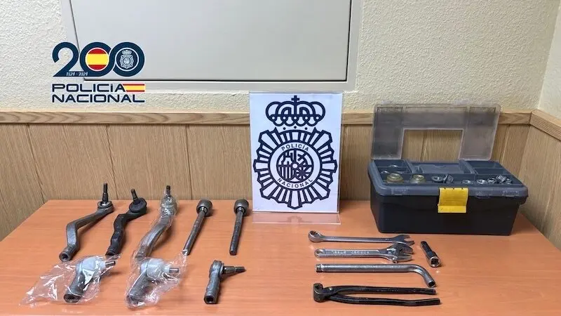 Detenidos dos falsos mecánicos que intentaron estafar a un conductor de 78 años