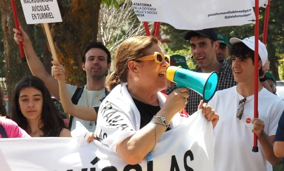 En la imagen de archivo manifestación contra la instalación de cinco macrogranjas avícolas industriales en el término municipal de Maranchón (Guadalajara)