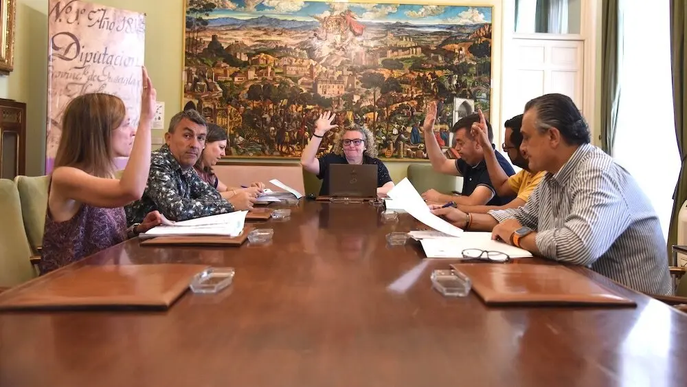 En la imagen un instante de la reunión de la Junta de Gobierno de la Diputación Provincial de Guadalajara