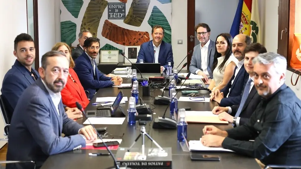 El alcalde de Toledo, Carlos Velázquez, ha presidido la reunión de la Comisión Ejecutiva del Consorcio de la Ciudad de Toledo