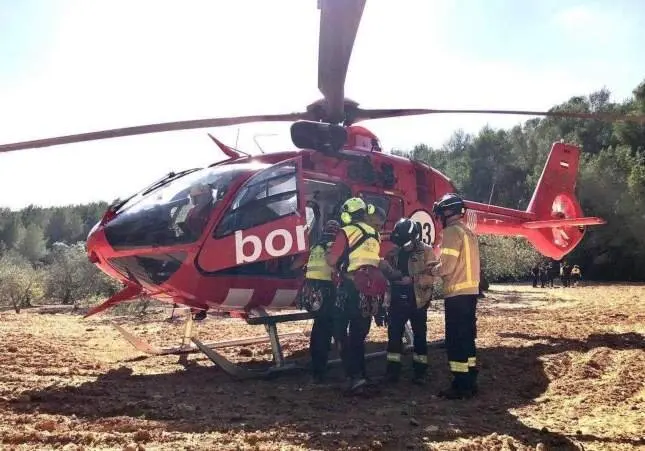 Doble rescate con helicóptero en una hora: un ciclista y un montañero heridos