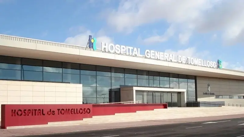 En la imagen de archivo el Hospital General de Tomelloso donde ha sido trasladado el herido, hospital de Tomelloso