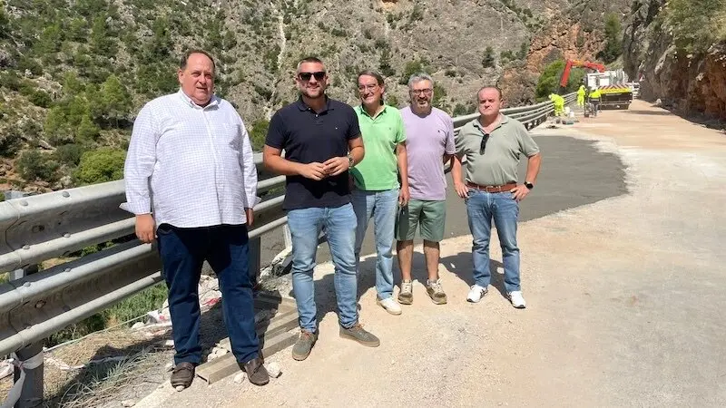 Reabierta al tráfico tras su arreglo la CM-3203 entre Ayna y Elche de la Sierra