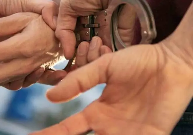 Un hombre Intenta llevarse a dos niños, lo detienen y un día después hiere a otro