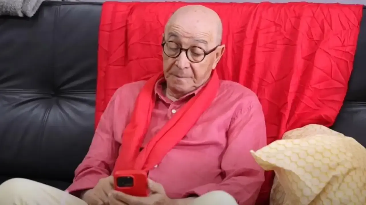 El alcalde de Noblejas (PSOE), Agustín Jiménez, pone fin a su huelga de hambre y se recupera en casa