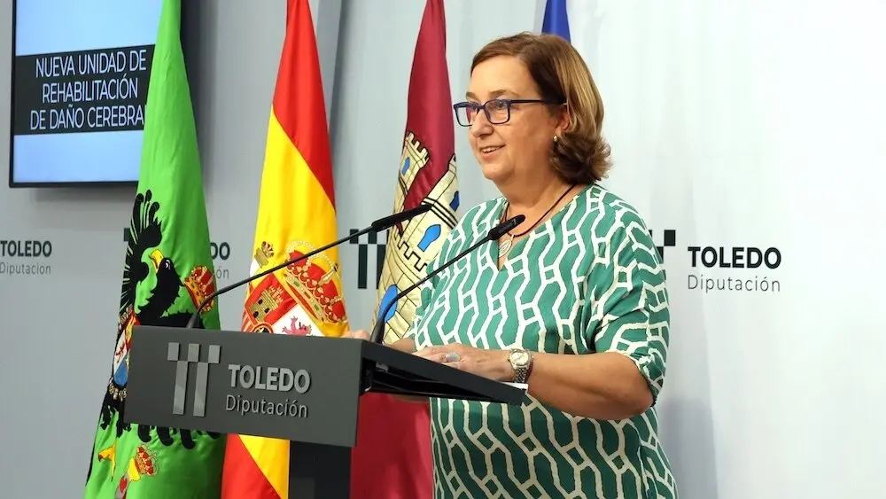 La presidenta de la Diputación de Toledo, Concepción Cedillo, presenta en rueda de prensa la Unidad de Rehabilitación de Daño Cerebral Adquirido
