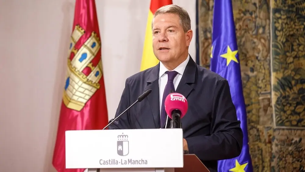 El presidente de Castilla-La Mancha, Emiliano García-Page, ha presidido en el Palacio de Fuensalida de Toledo la presentación del Instituto Regional de Seguridad y Salud Laboral