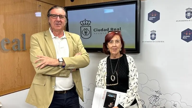 El concejal de Cultura del Ayuntamiento de Ciudad Real, Pedro Lozano, ha presentado la agenda cultural de octubre