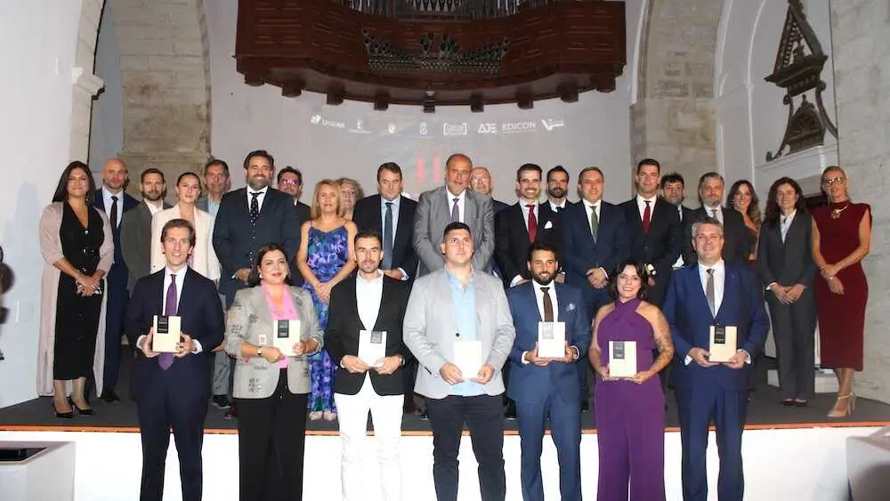 Vibra Burger recibe el premio principal en la III edición de los Premios AJE Castilla-La Mancha