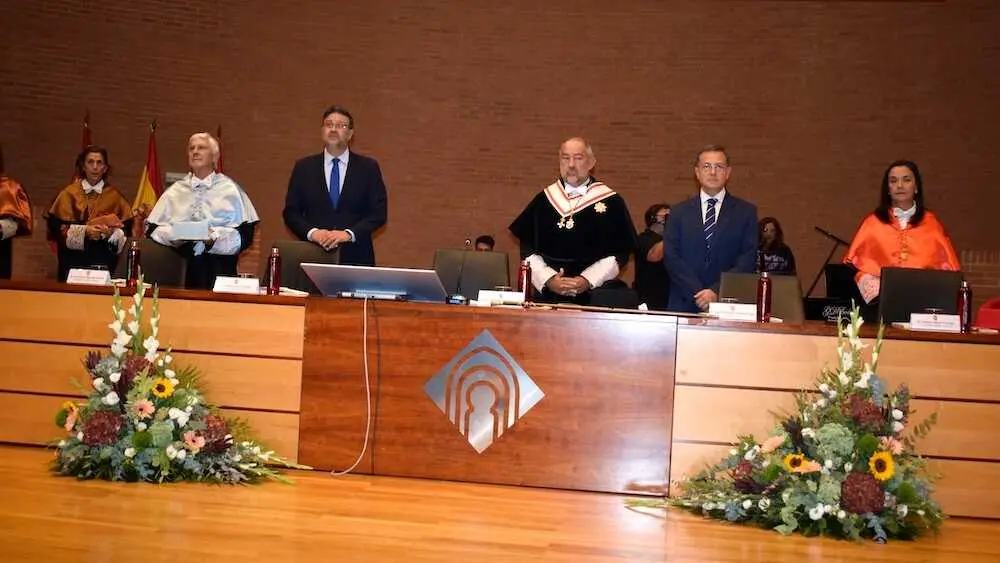 La UCLM comienza el curso académico 2025-2026 conmemorando sus 40 años de historia