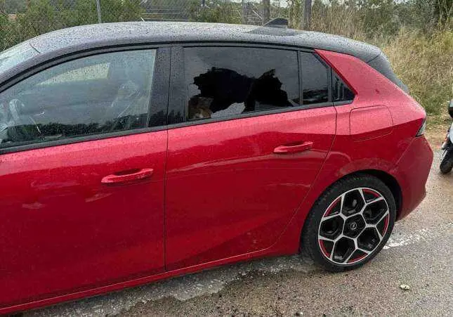 Nueva herramienta entre ladrones que les permite encontrar móviles dentro del coche