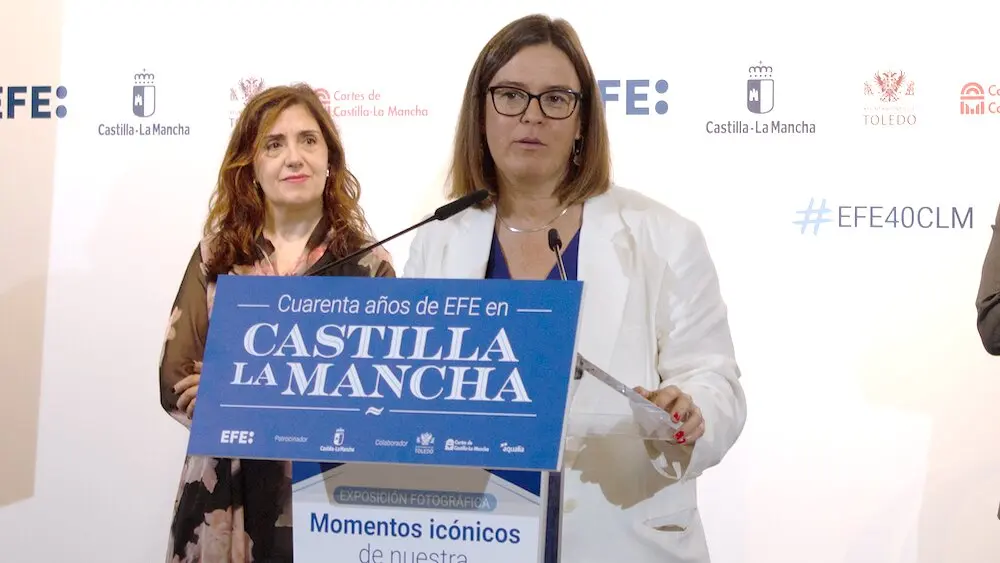 La consejera portavoz del Gobierno de Castilla-La Mancha, Esther Padilla, en la inauguración de la exposición fotográfica de la Agencia EFE, que se celebra este 2025 con motivo de los 40 años de su Delegación en la región