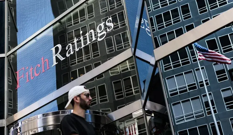 La agencia Fitch Ratings mejora la calificación crediticia de Castilla-La Mancha
