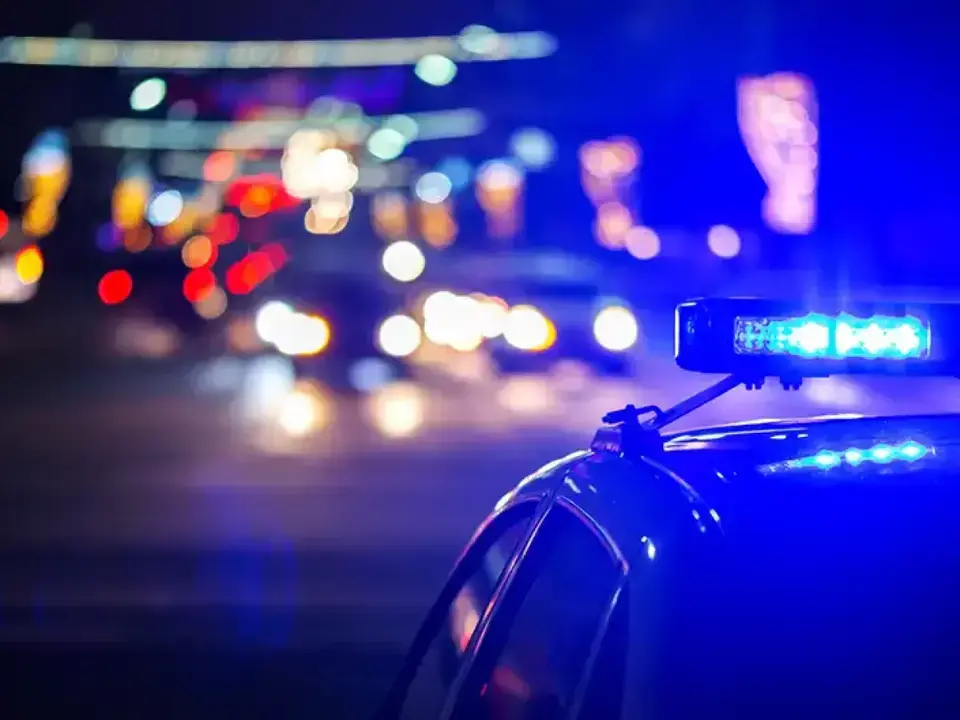 policía, ambulancia, sirena, accidente, patrulla, reyerta, tiroteo, crimen,&nbsp;
