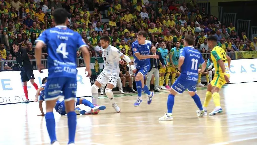 El Manzanares fulmina al Jaén con una goleada histórica en el Olivo Arena (1-6)