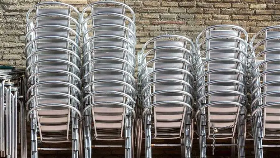 Cae una banda que robó más de 1.100 sillas de terraza valoradas en 60.000 euros