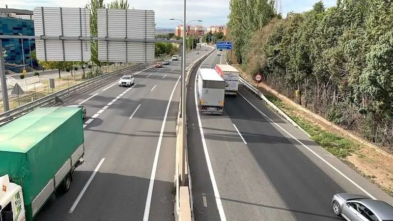 Muere una persona tras ser atropellada mientras caminaba por la A-2 en Guadalajara