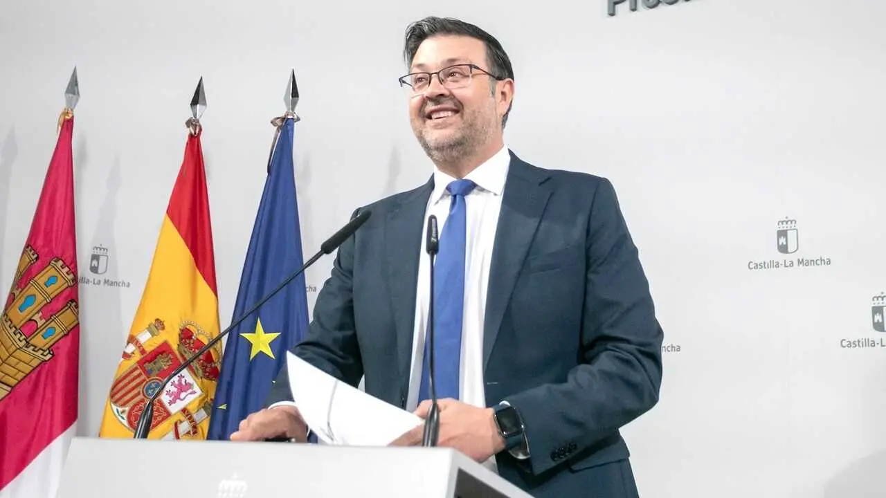 El consejero de Educación, Cultura y Deportes de Castilla-La Mancha, Amador Pastor, ha informado en rueda de prensa de los asuntos de su departamento abordados en el Consejo de Gobierno