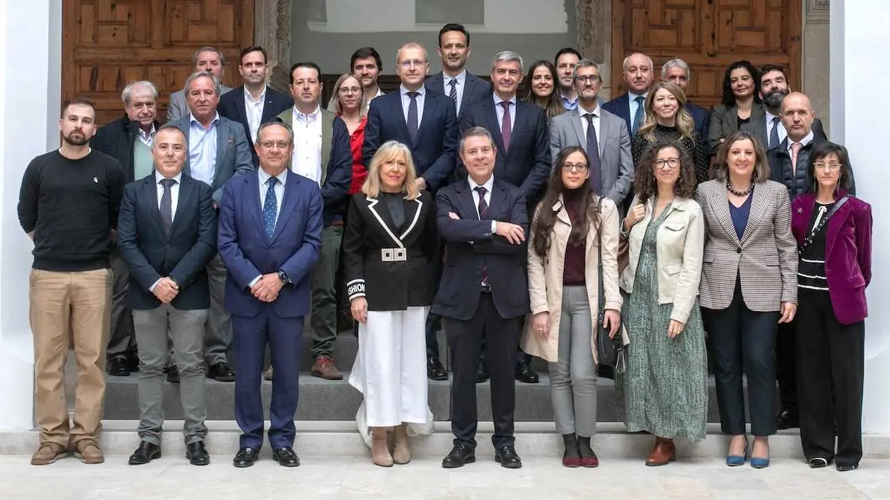El presidente autonómico, Emiliano García-Page, ha presentado la Plataforma de Empleo de Castilla-La Mancha, en un acto en el Palacio de Fuensalida de Toledo, sede de la Presidencia regional