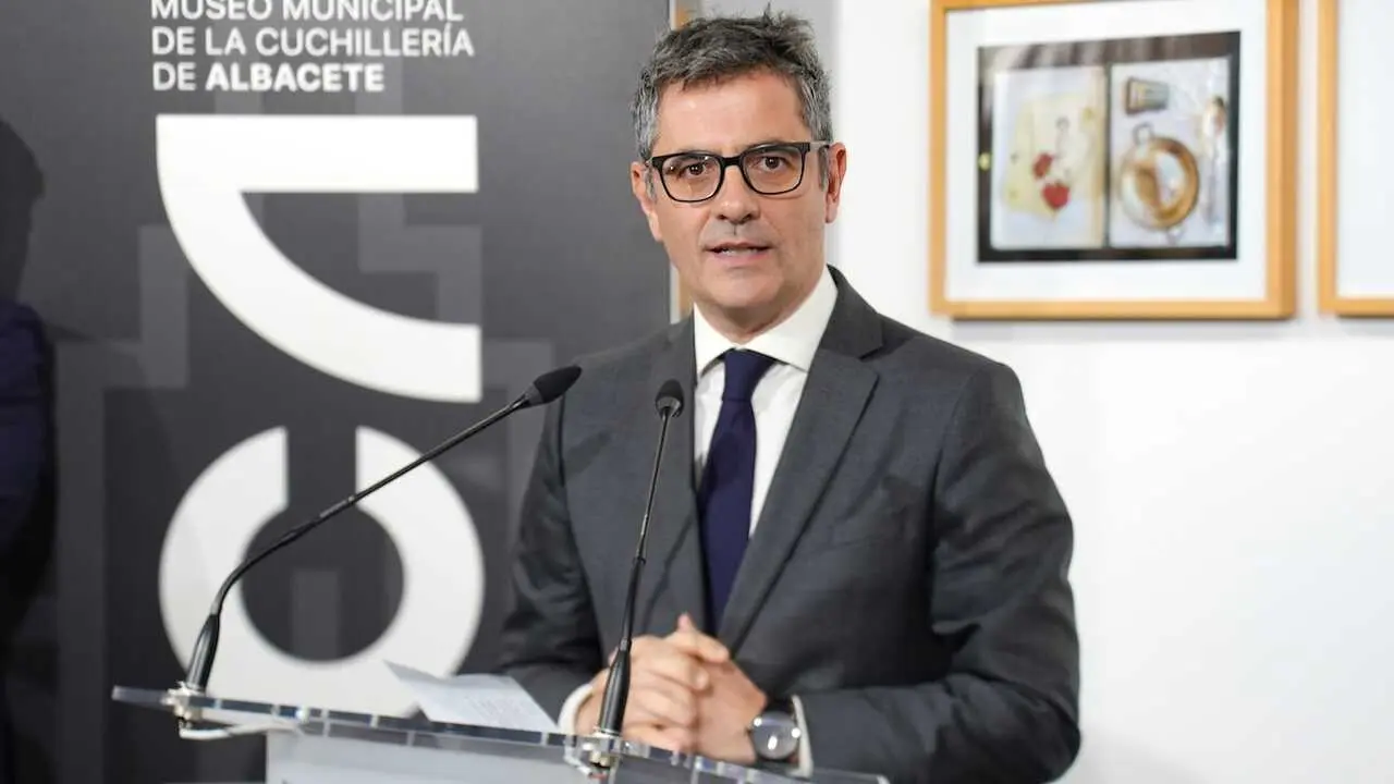 El ministro de la Presidencia, Justicia y Relaciones con las Cortes, Félix Bolaños, interviene en el XXI Congreso del Foro Judicial Independiente (FJI), celebrado en el Museo de la Cuchillería de Albacete