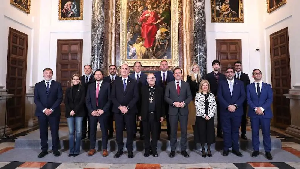 Imagen de familia de los integrantes de la Asamblea del Grupo de Ciudades Patrimonio de la Humanidad que se ha celebrado este sábado en Toledo