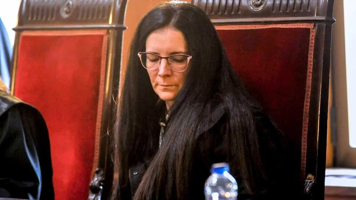 La acusada de asesinar a su bebé recién nacido en su domicilio de Elche de la Sierra (Albacete) en enero de 2023, durante el juicio celebrado en la Audiencia de Albacete - EFE/Manu