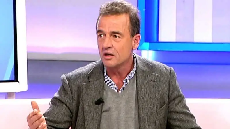 Mediaset despide fulminantemente a Alessandro Lequio tras casi 30 años como colaborador