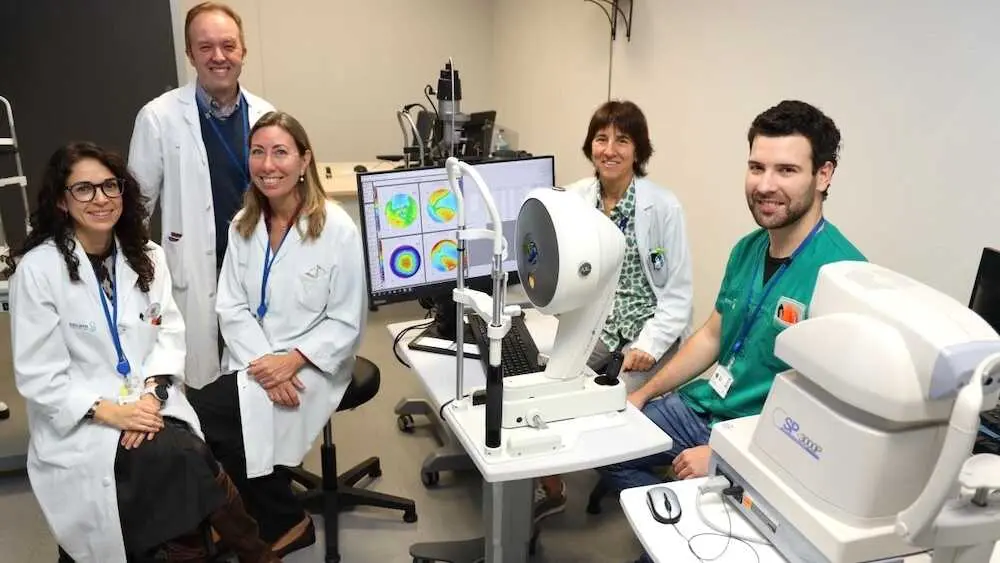 El servicio de Oftalmología del Hospital de Toledo realiza un trasplante de limbo corneal con técnicas de mayor precisión para mejorar la visión del paciente