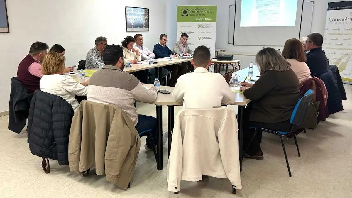 El Centro de Capacitación Agraria de Las Pedroñeras (Cuenca), ha acogido la presentación del estudio “Relevancia del subsector del ajo cooperativo en la economía de Castilla-La Mancha”