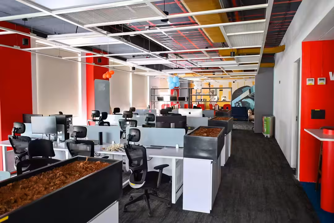  Mamparas de oficina, la solución para incrementar la productividad en empresas 