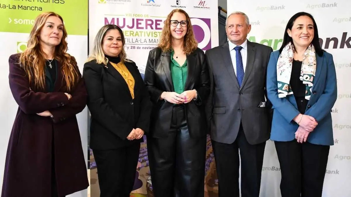 La consejera de Igualdad, Sara Simón, ha inaugurado el VII Foro de Mujeres Cooperativistas de Castilla-La Mancha celebrado en Consuegra (Toledo)