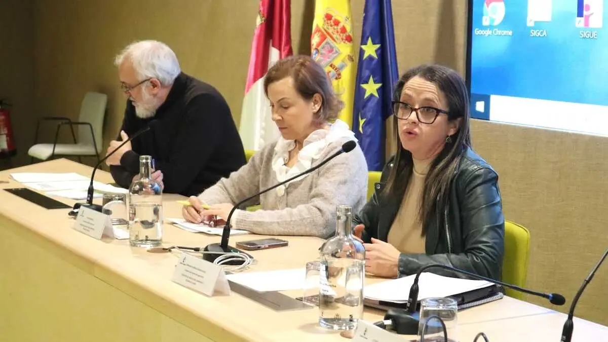 La viceconsejera de la Política Agraria Común y Política Agroambiental, Gracia Canales, ha presidido la reunión del Comité de Seguimiento del Plan Estratégico de la PAC