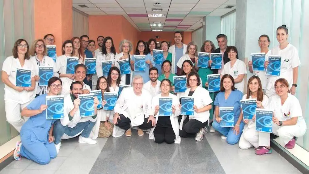El Servicio de Oftalmología de Alcázar vuelve a destacar en el Congreso Nacional de la Sociedad Española de Oftalmología con un primer premio y el encargo de organizar una mesa en 2026