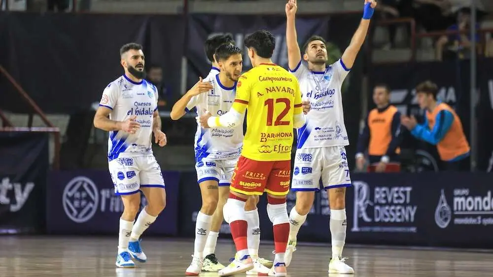 El Manzanares mantiene su fortaleza fuera de casa con un empate de mérito (3-3)