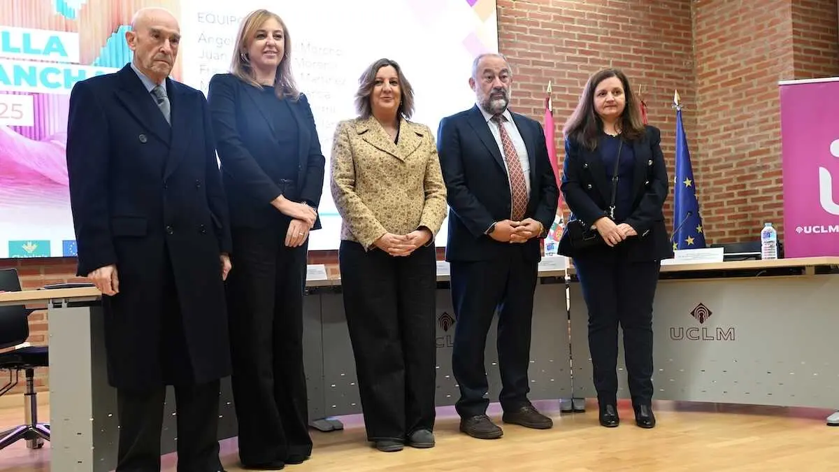 La consejera de Economía, Empresas y Empleo, Patricia Franco, ha participado en la presentación del Informe GEM de Castilla-La Mancha, en el Aula Magna del edificio Melchor de Macanaz del Campus de la UCLM en Albacete