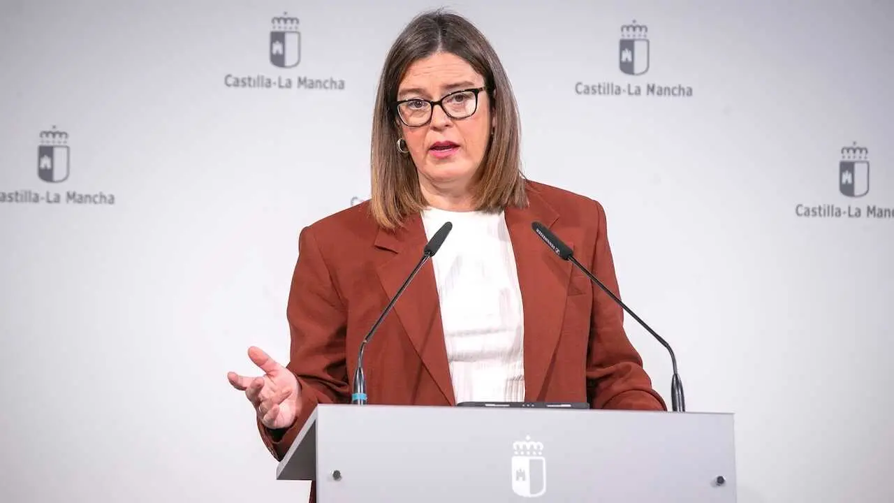 La consejera portavoz del Gobierno de Castilla-La Mancha, Esther Padilla, ha informado en rueda de prensa de los asuntos del Consejo de Gobierno