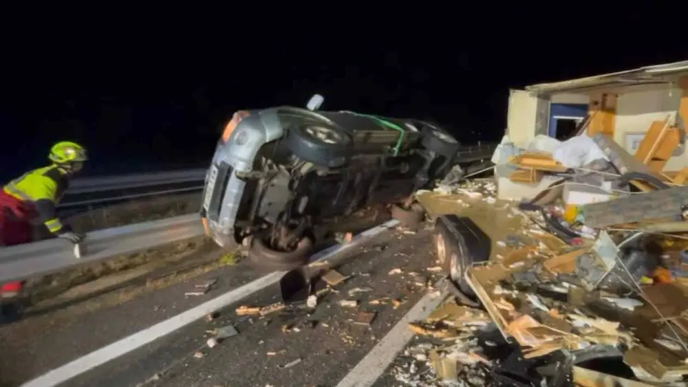 Una mujer herida tras una colisión entre un turismo y una caravana en la A-4 en Tembleque (Toledo)